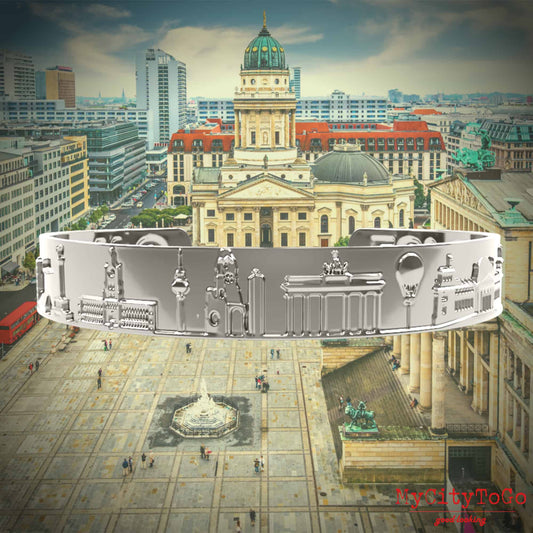 Silberner Armreif mit den schönsten Motiven der Stadt Berlin