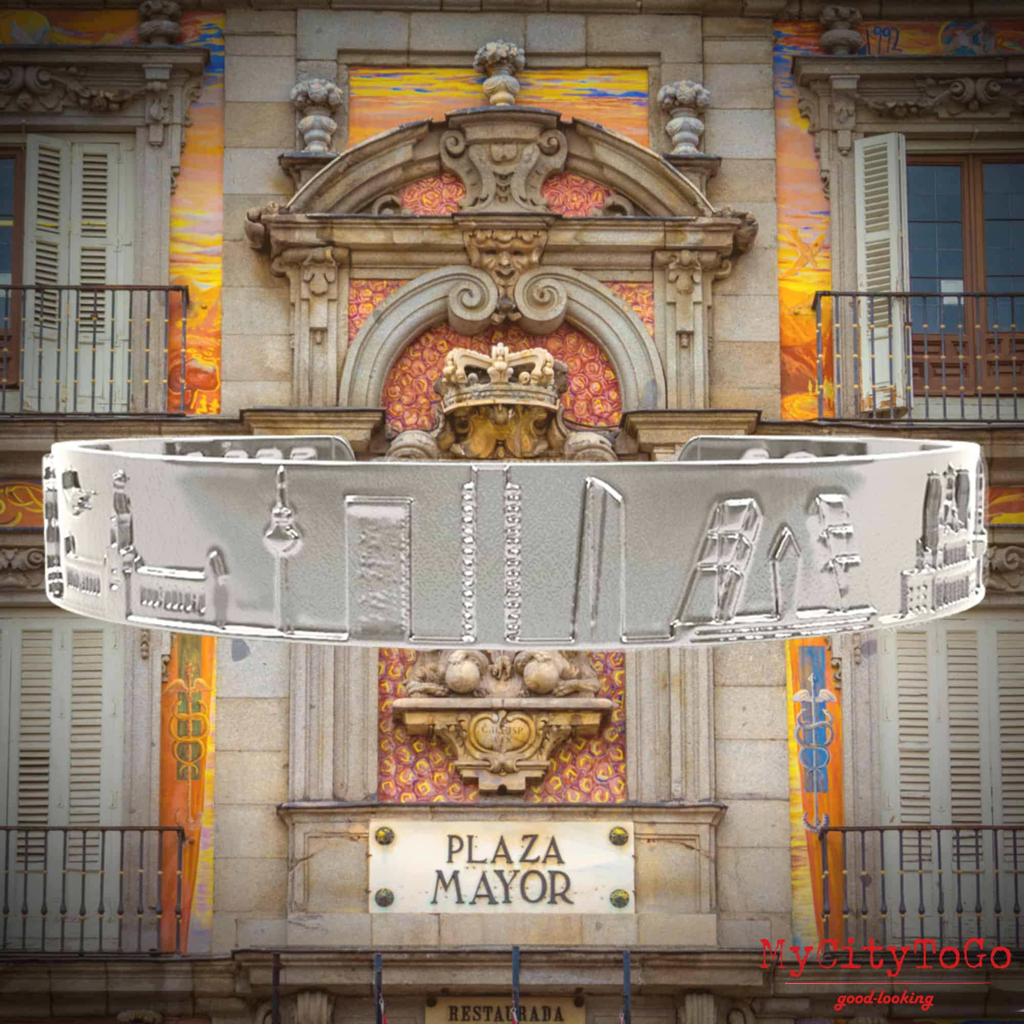 Armreif mit Reliefs bekannter Motive der Stadt Madrid in Silber