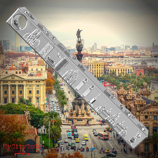 Stabanhänger aus Edelstahl mit Motiven und Koordinaten der Stadt Barcelona als Relief
