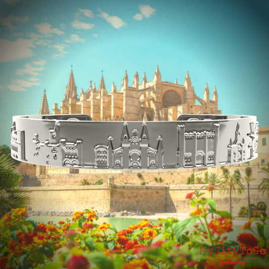 Armreif mit Reliefs bekannter Motive der Stadt Palma de Mallorca in Silber hochglanz