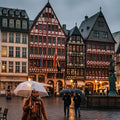 Frankfurt bei Regen: Die 12 besten Indoor-Aktivitäten & Geheimtipps